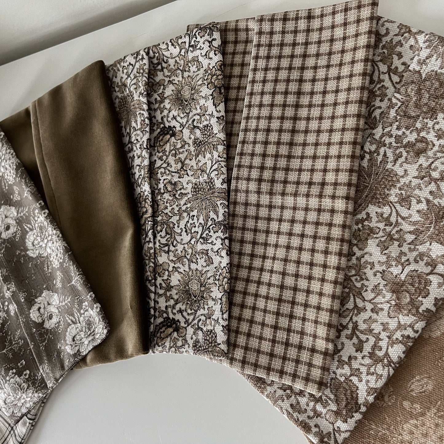 Fabric Tissue Holder | Elysia