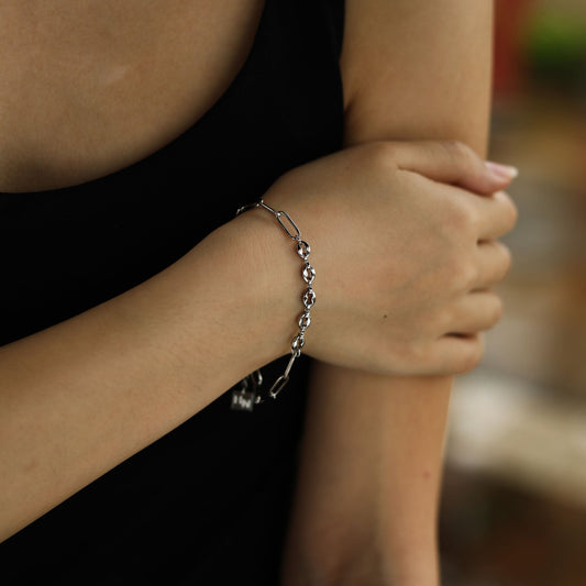 IZARA Paper-Clip & Oval-Beads Chain Bracelet in Silver