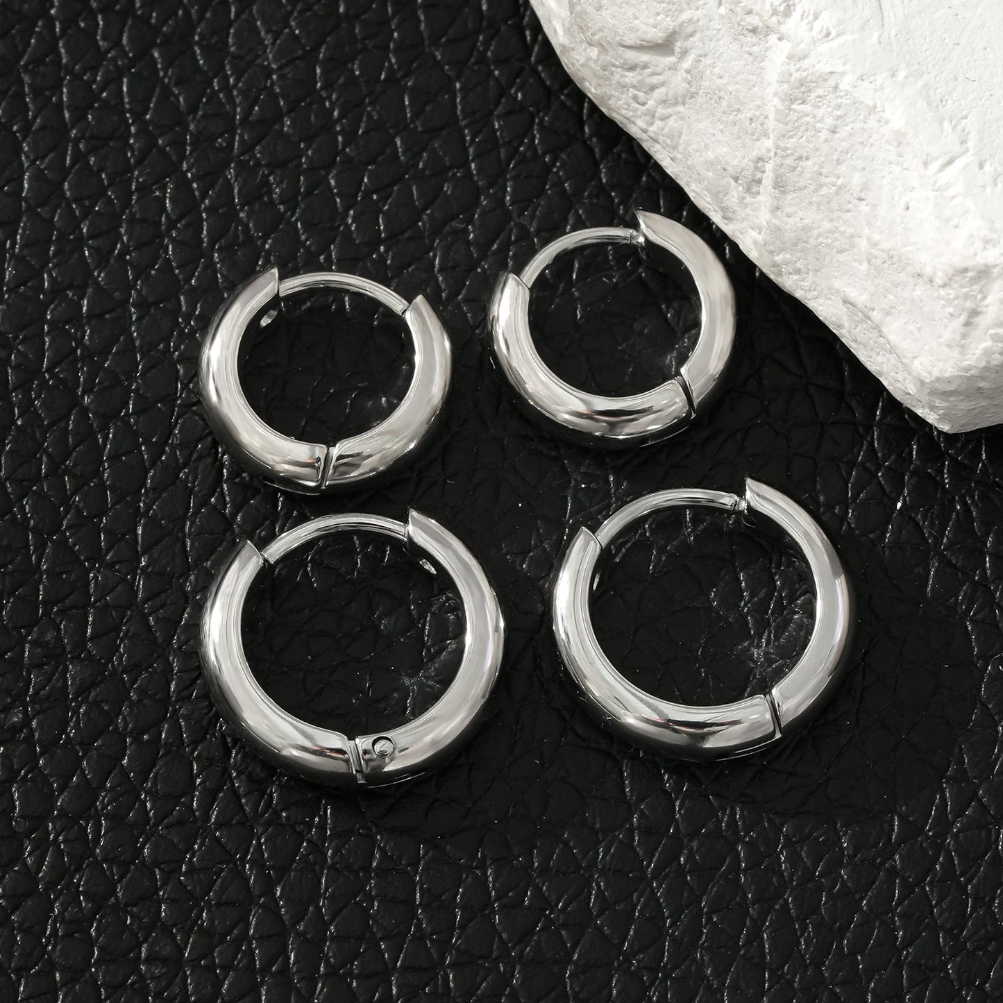 JAANBERG Silver: Mid Width Smooth Finish Mini Hoops for Day-to-Night Elegance