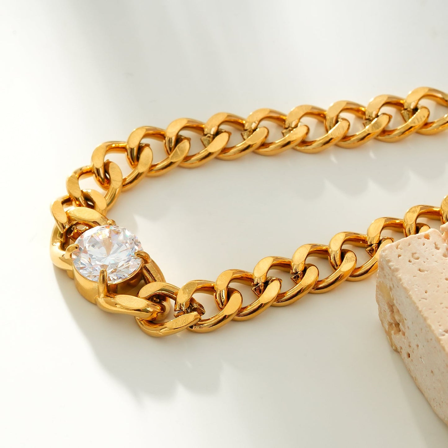 JATDAL Gold: Cuban Link Bracelet with a Dazzling Moissanite Centrepiece