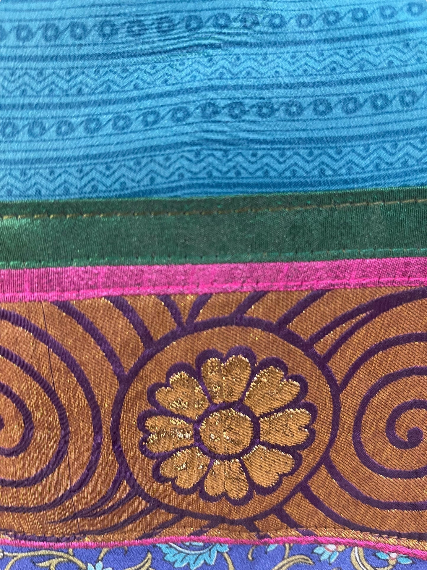 PRC6927 Avatar Pure Silk Hi Lo Top