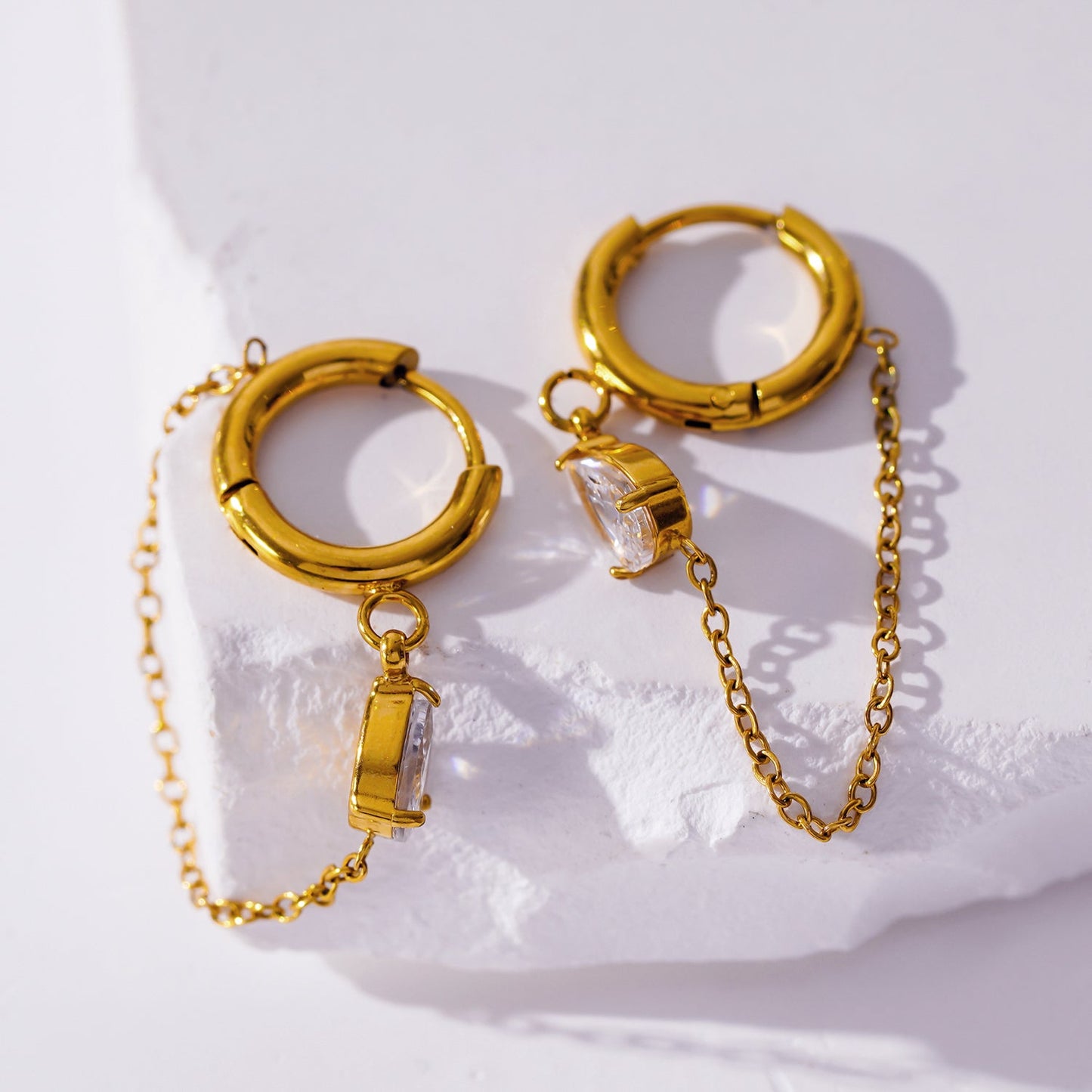 KAZUKA: Hoop Earrings with Pear-Shaped Zirconia Charm and Dainty Chain