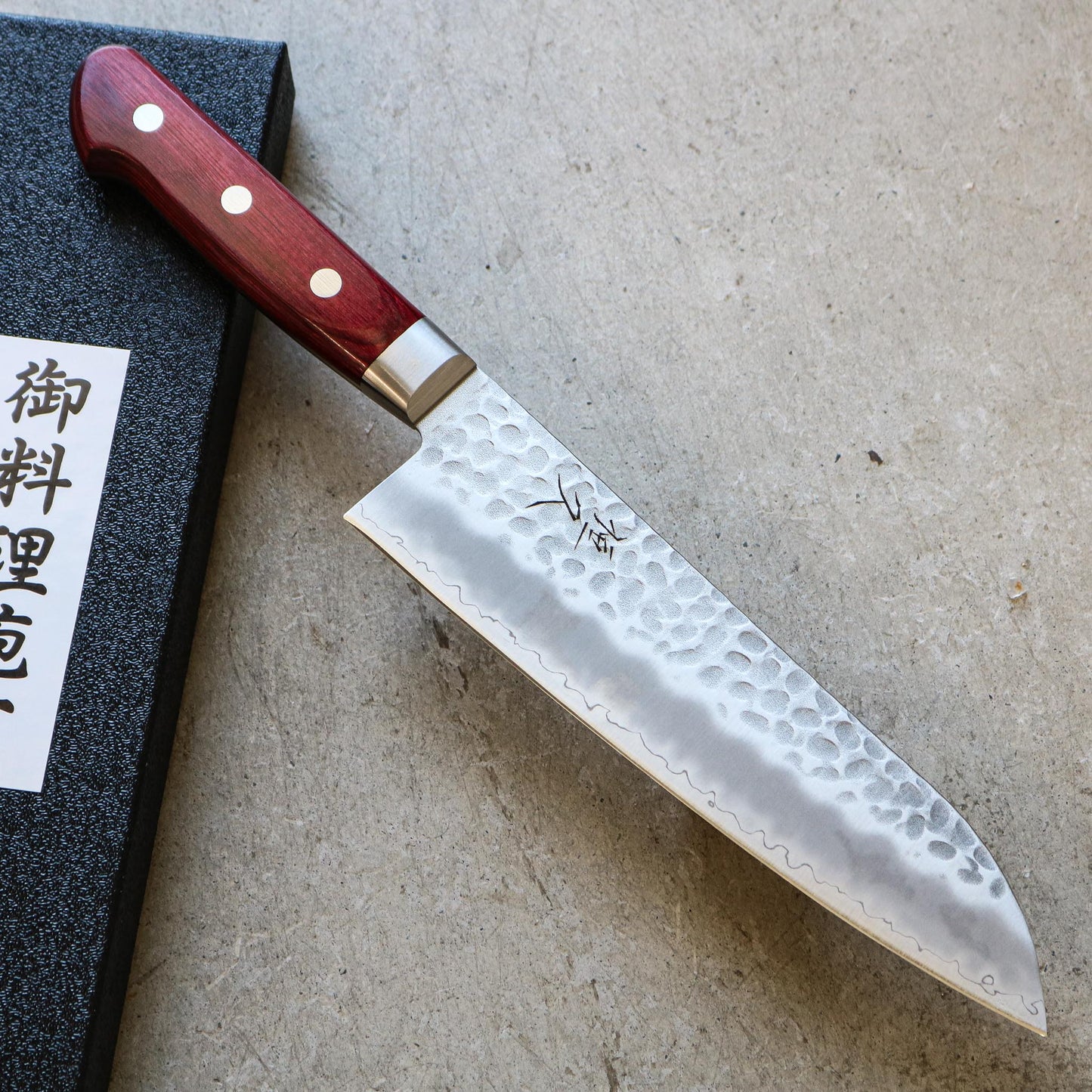 Tsunehisa Tsuchime Santoku 180 mm (Red Handle)