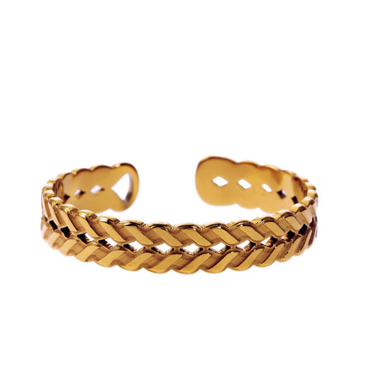 LUCAS: Double Stacked Herringbone Design Textured Ring