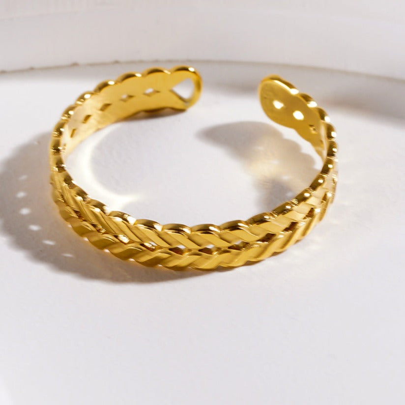 LUCAS: Double Stacked Herringbone Design Textured Ring