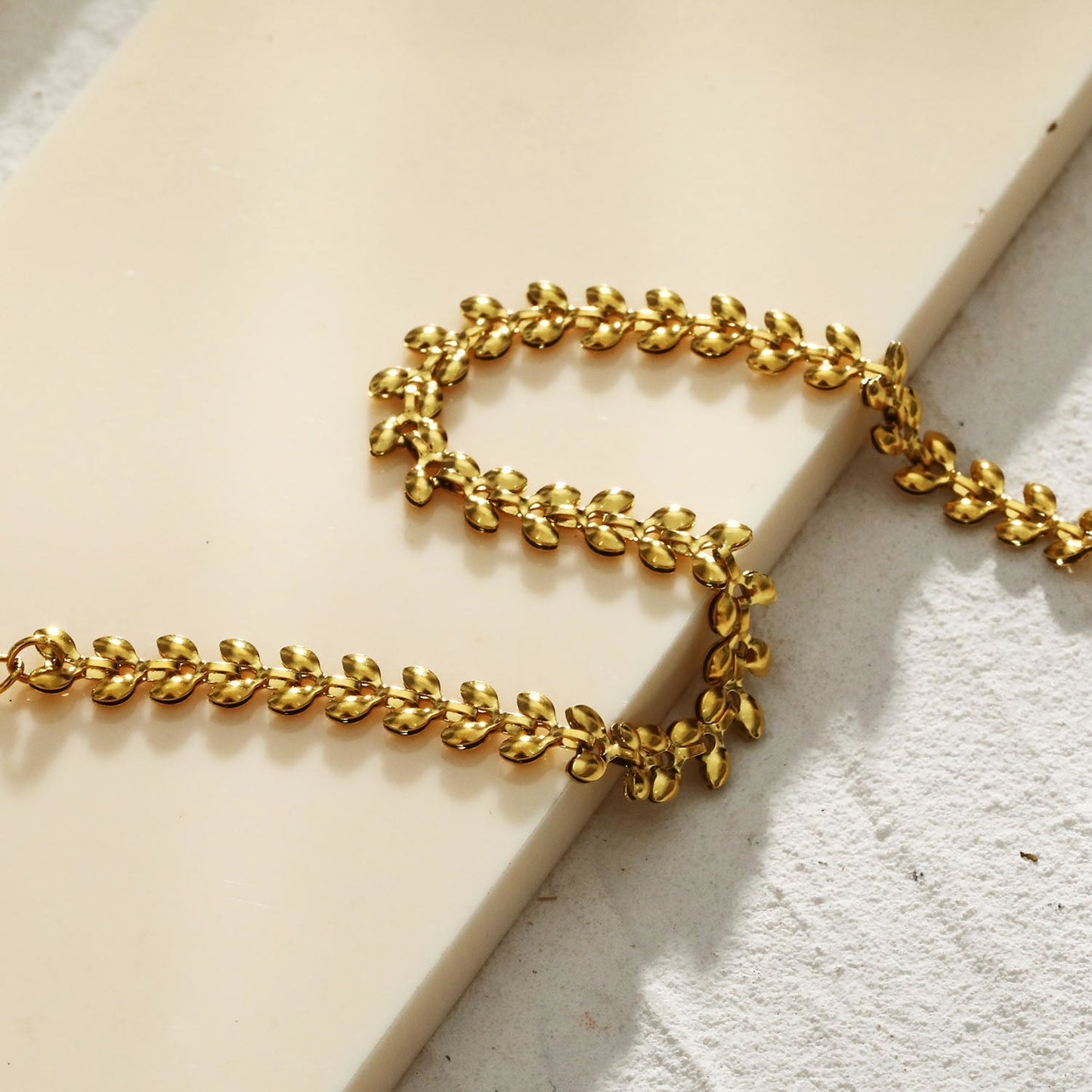 MAGDA Leafy Patterned Bold Bracelet