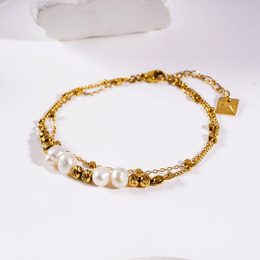 MARENTA: Gilded Harmony Chain Bracelet with Gold Beads and Freshwater Pearls