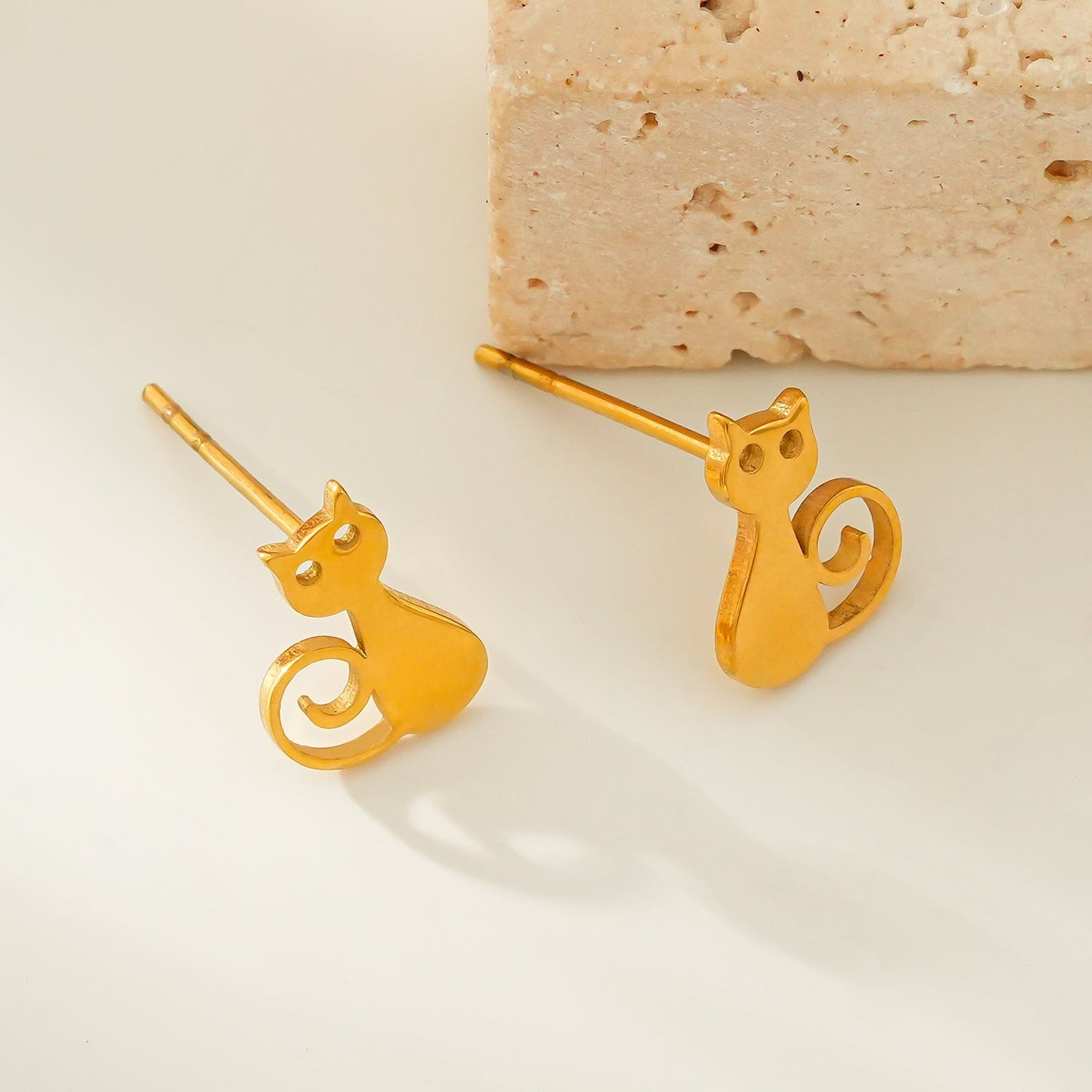 MEOW: Cat Earrings
