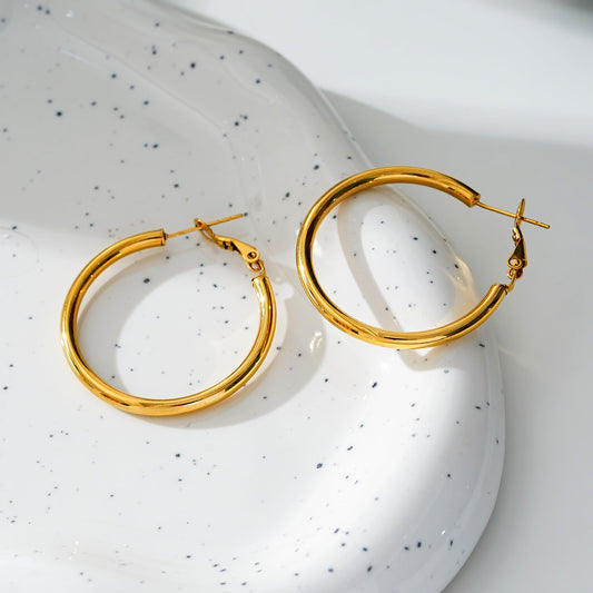 MICHI: Mid-Width Essential Hoop Earrings Gold Size B (2.5cm)