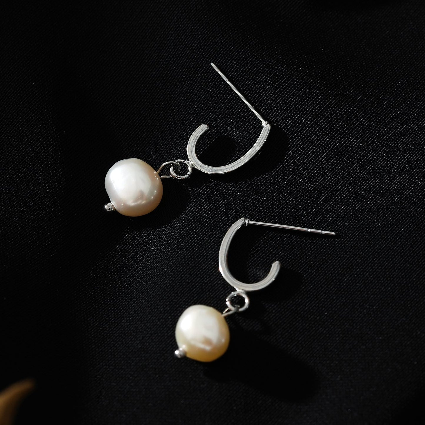 MILANO: Natural Freshwater Pearl J-Bar Drop Earrings in Silver