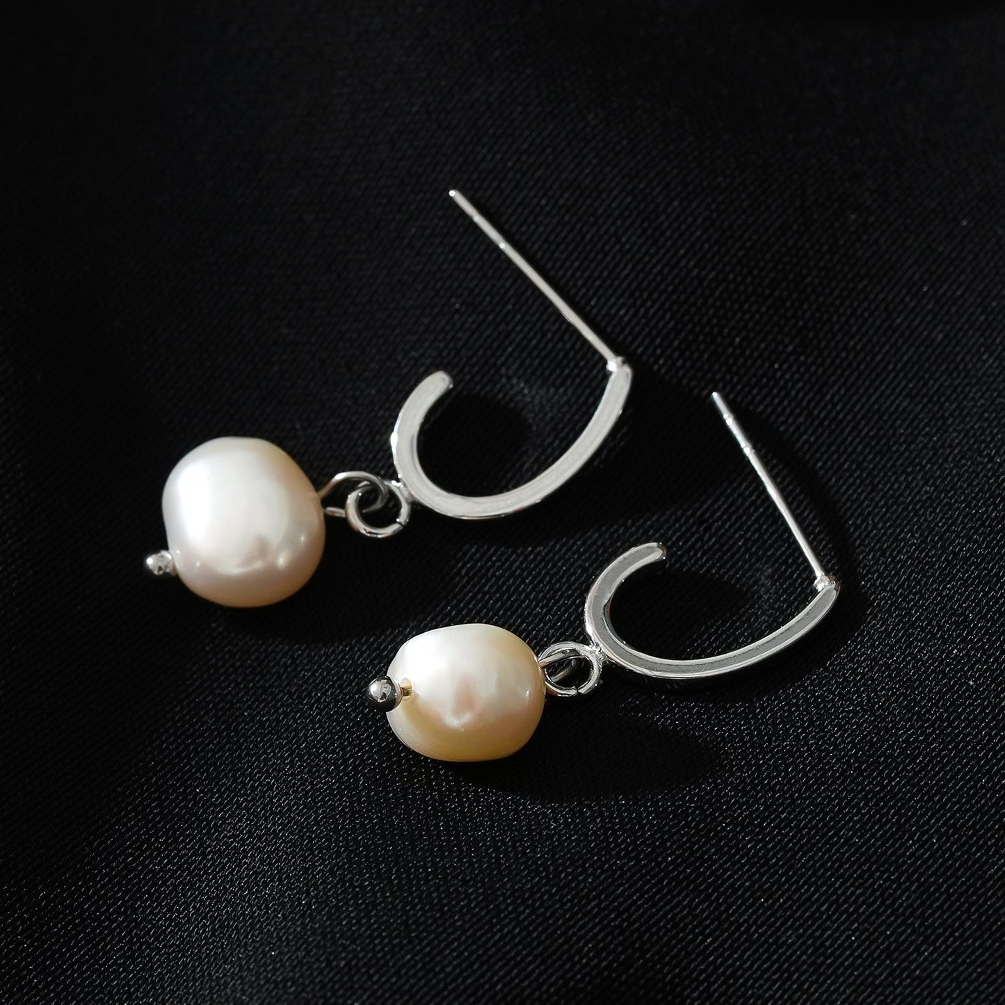 MILANO: Natural Freshwater Pearl J-Bar Drop Earrings in Silver