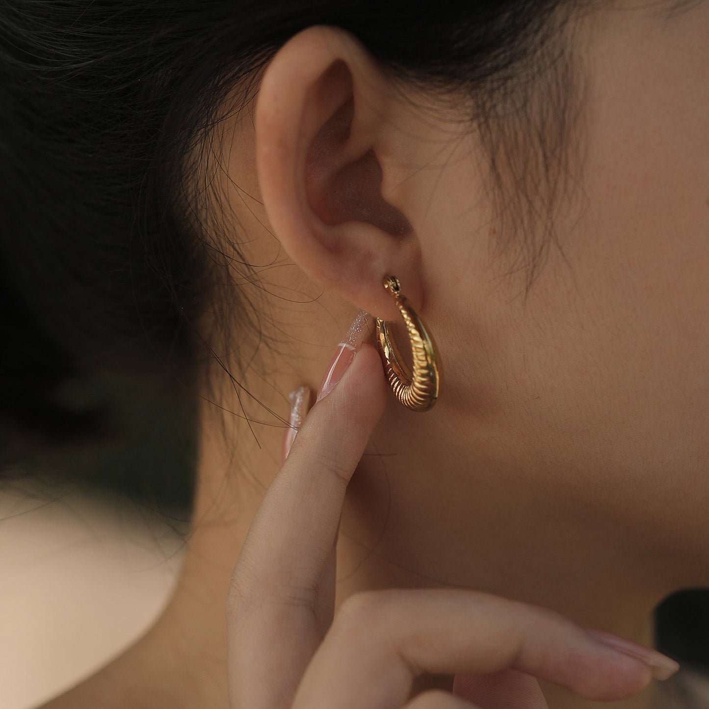 MISCHA Textured Chunky Hoops Gold