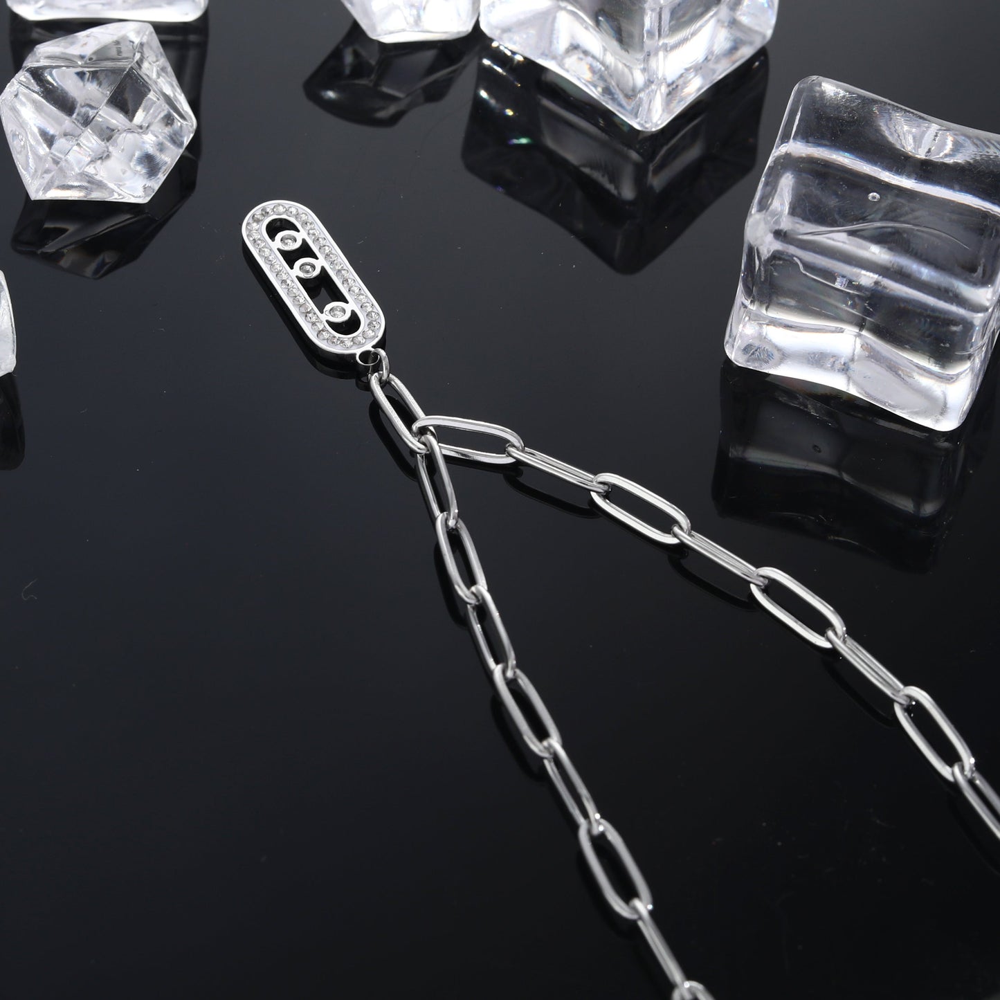 MORNA Paper Clip Chain with Zirconia Accented Geometric Pendant Silver