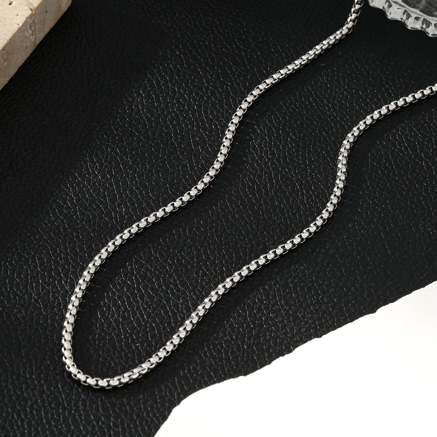 MOSI 24": Interlock Link Silver Chain Necklace for Women or Men