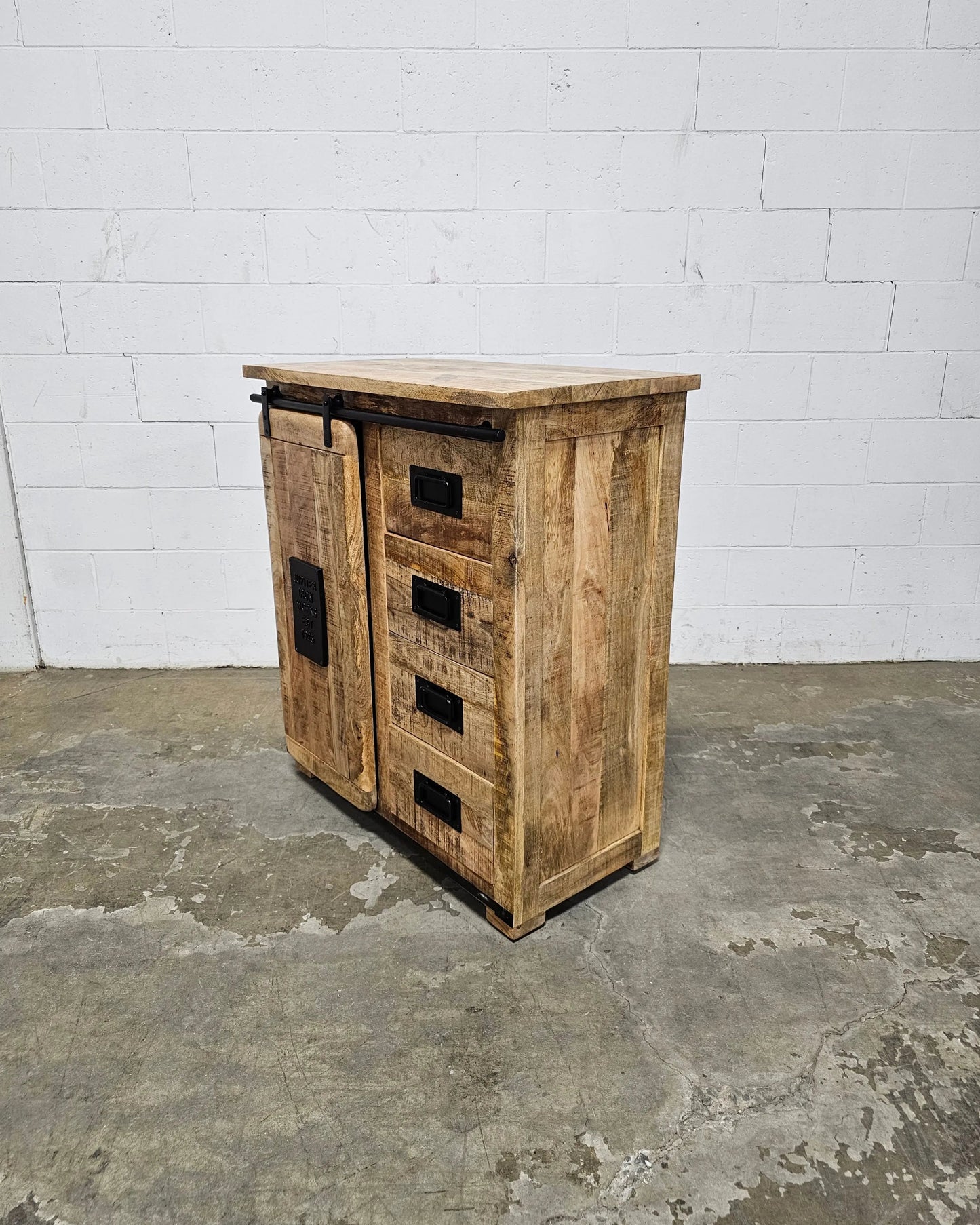 Meuble Commode Farmhouse en bois de manguier brut porte coulissante