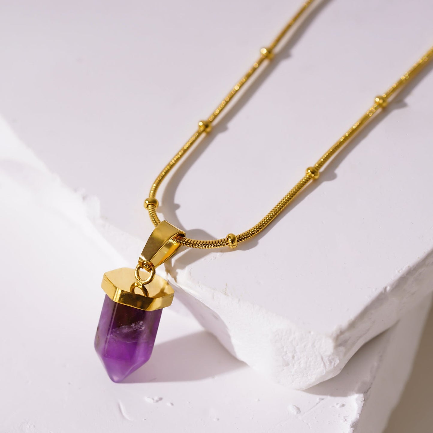 NAZINGA: Lace Agate Stone Pendant Anchored on a Beaded Snake Skin Textured Chain Necklace