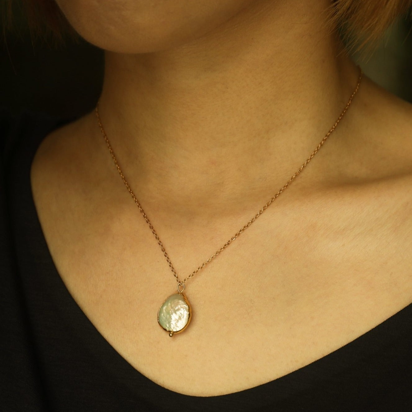 NOEMI: Encased Fresh-Water Pearl Pendant Chain Necklace