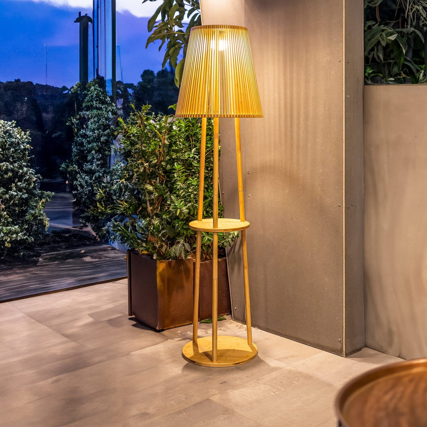 Okinawa<br> Solar-charged Floor Lamp