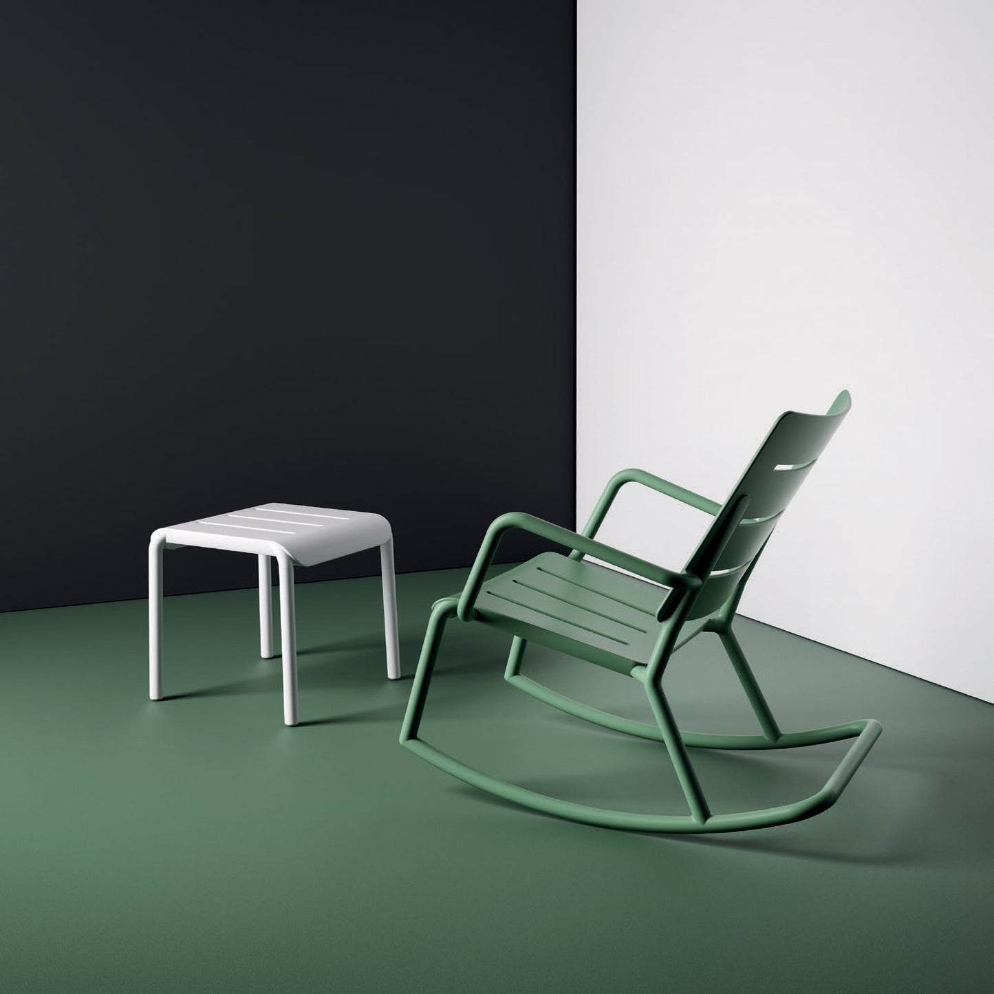 OUTO Hocker<br> Indoor & Outdoor Use