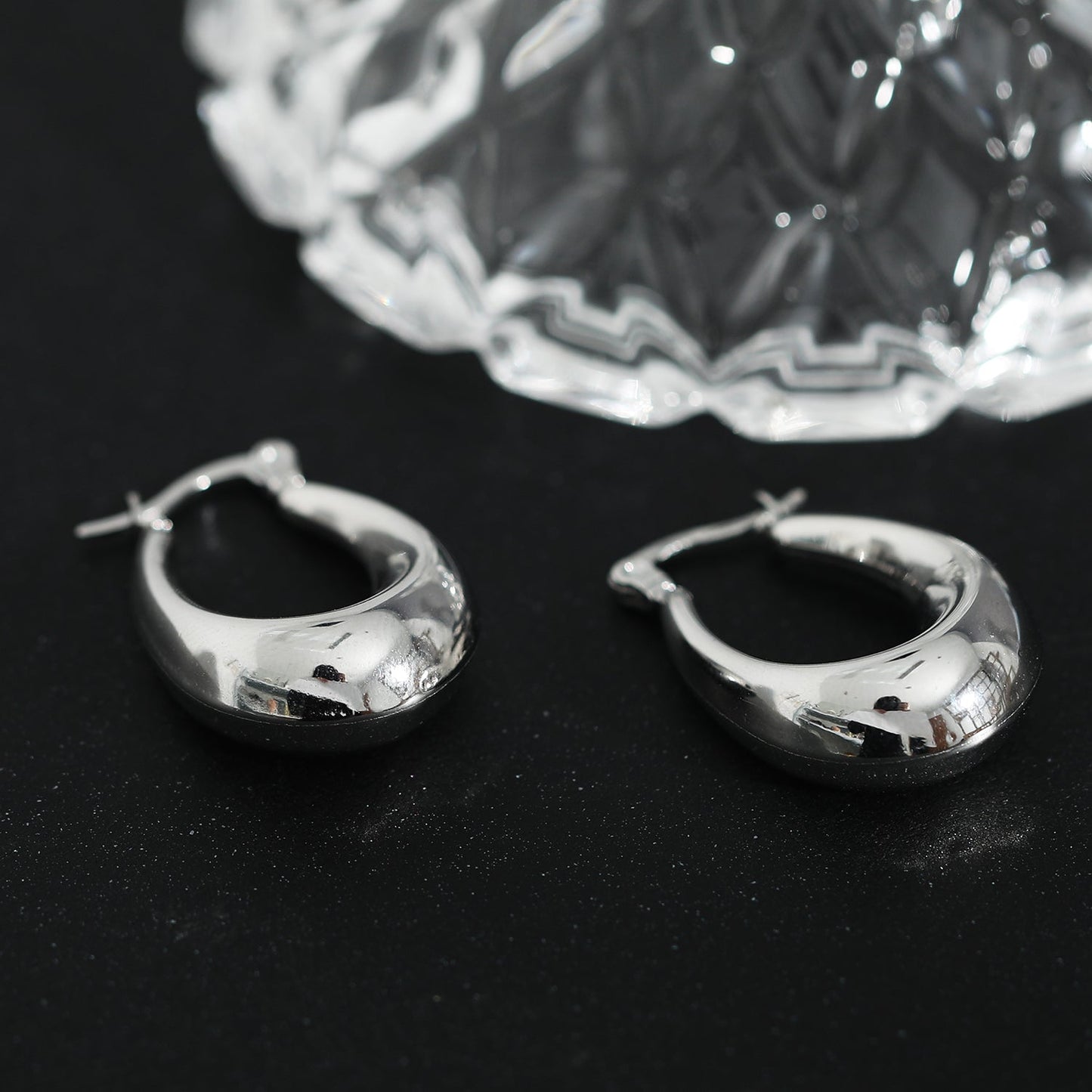 ARINA Chunky Shaped Hoops Silver