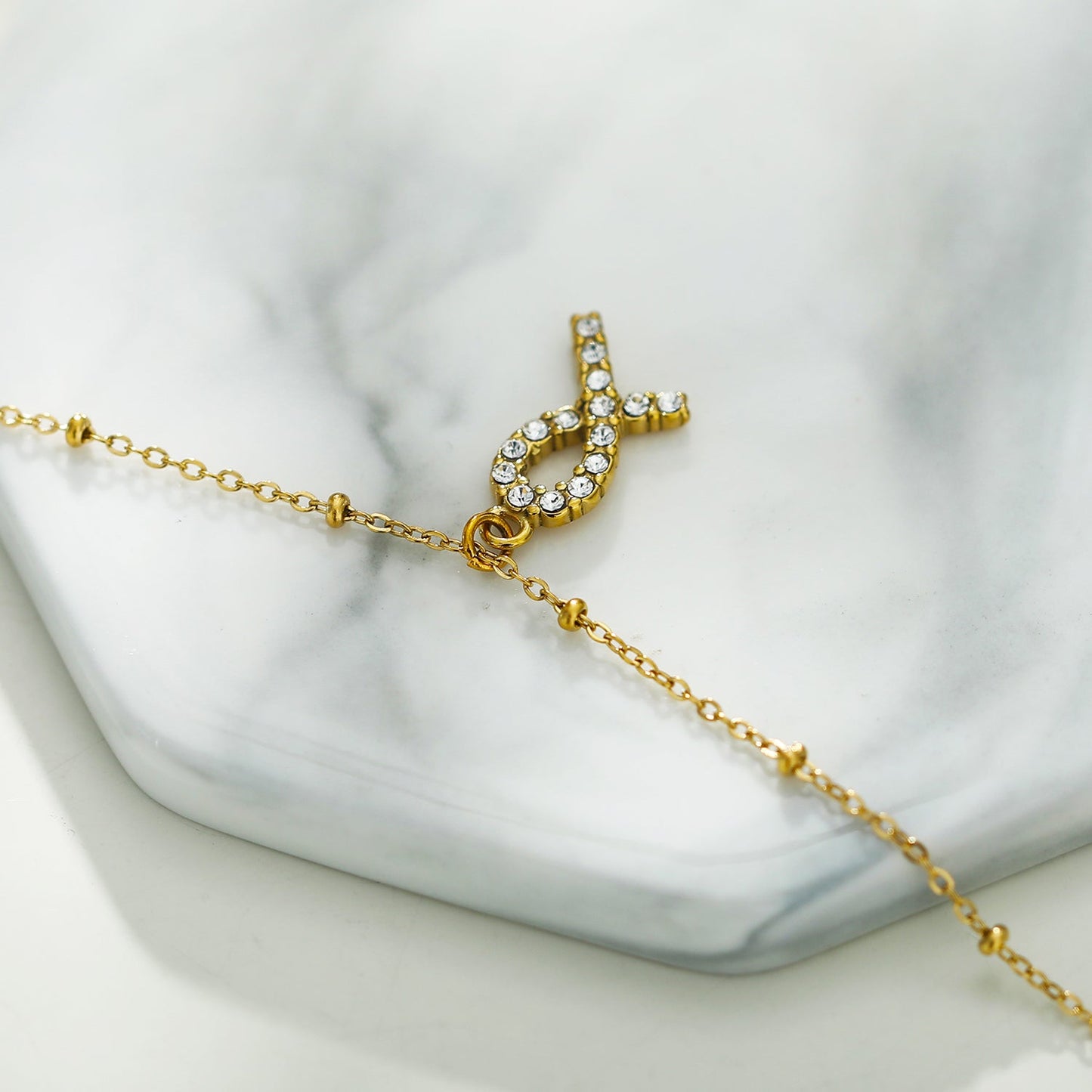 RIBBON: Cancer Fighter Pendant with a Pavé Zirconia Ribbon in Gold