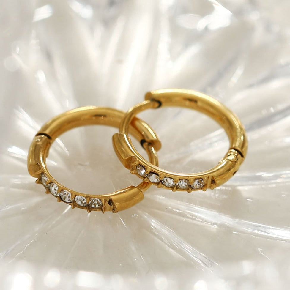 DARCI: Pavé Zirconia Gemstone Embedded Classic Mini Hoop in Gold