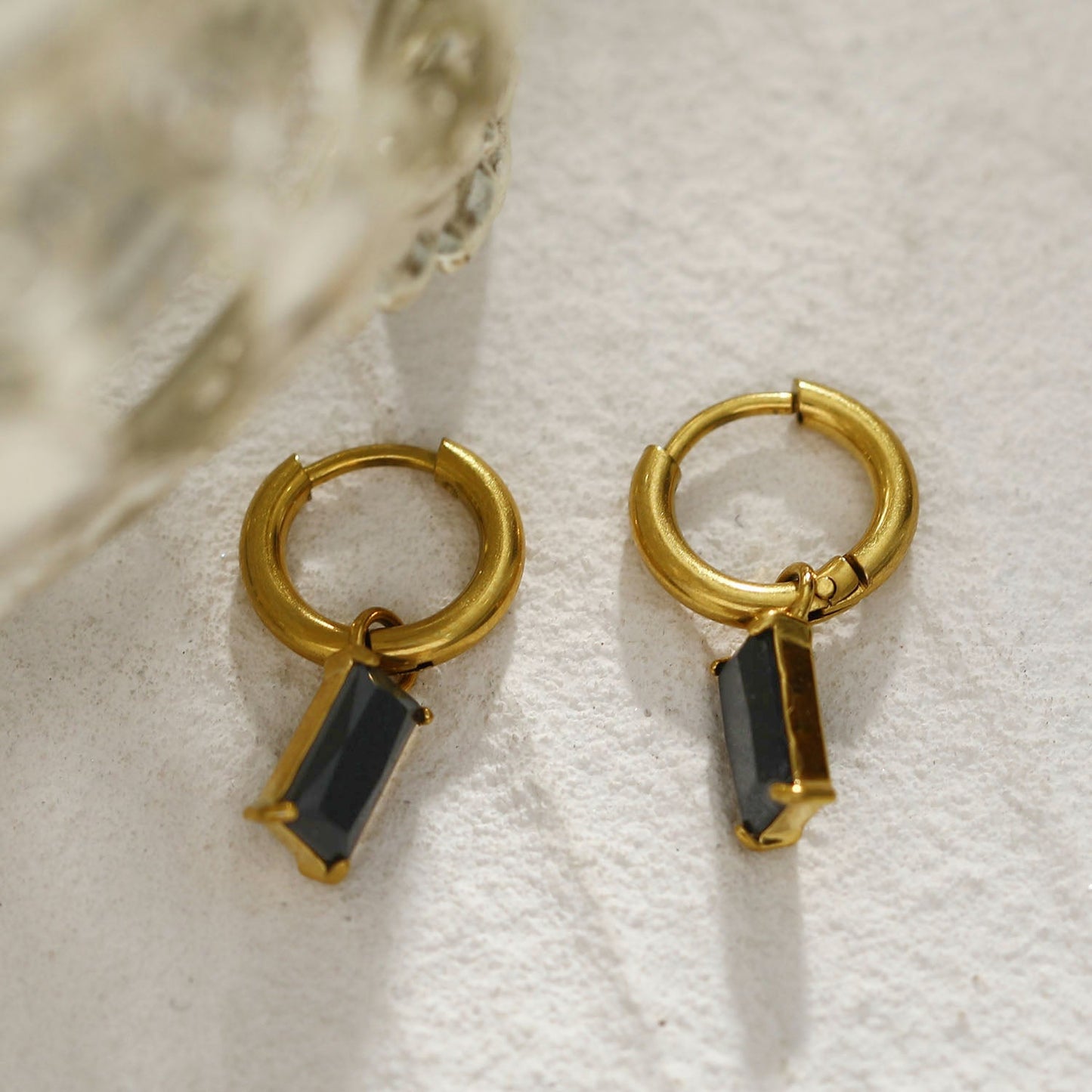 DAYSIA Gold:  Vintage Inspired Encased Black Crystal Drop Earrings