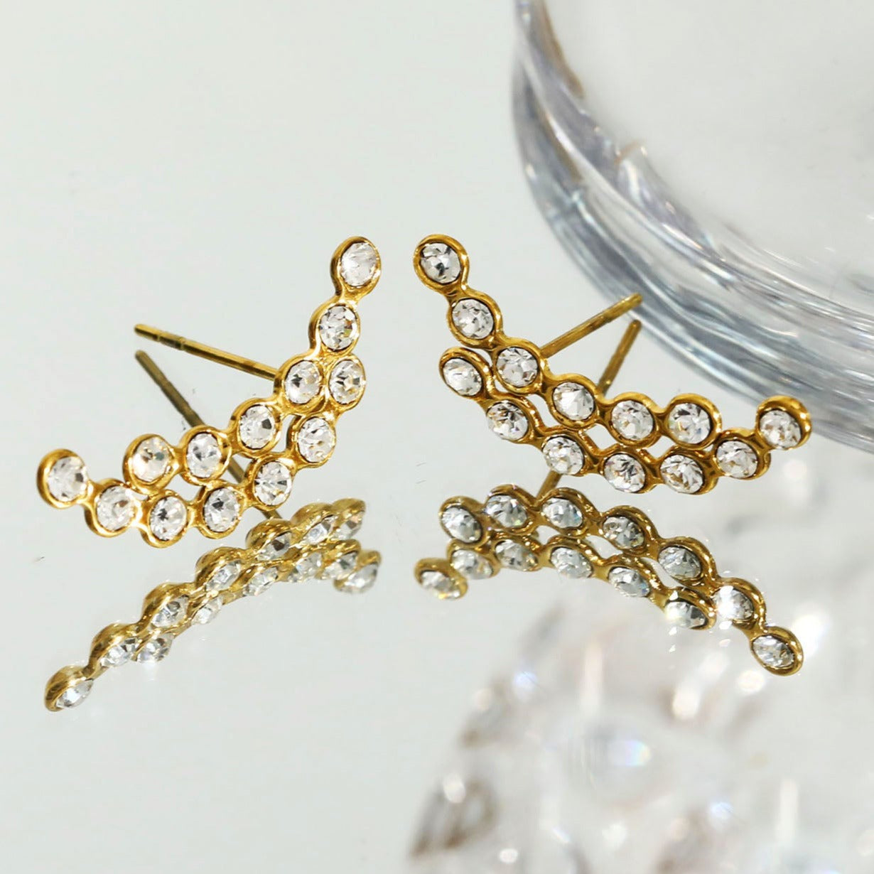 KIANI Duo Curved Silhouette Zirconia Stud Earrings