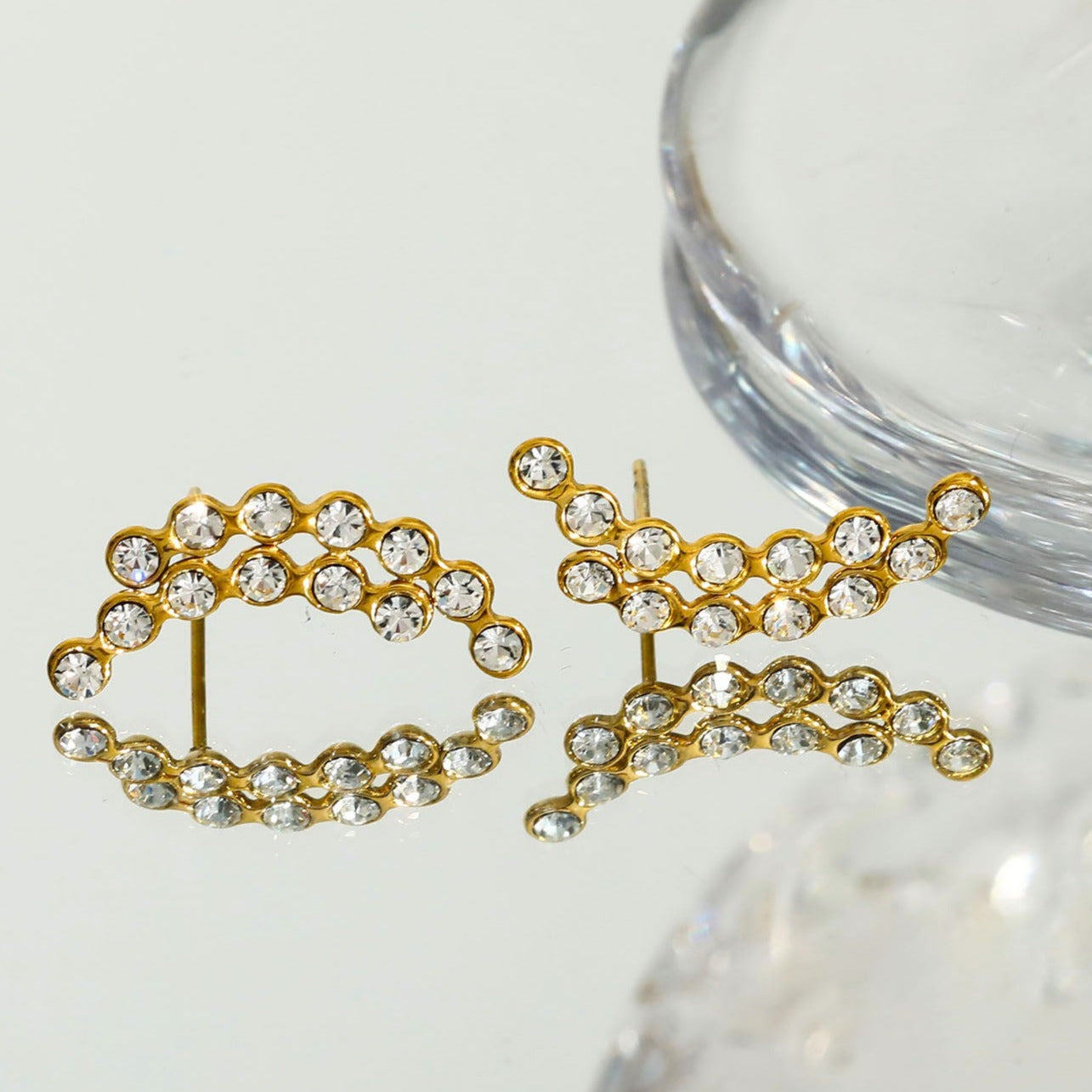 KIANI Duo Curved Silhouette Zirconia Stud Earrings