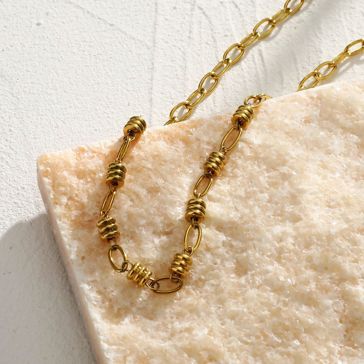 MAGENA Oval-Links & Adjoined Beads Statement Necklace