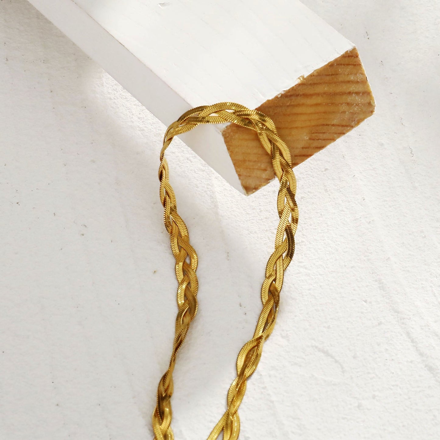 TARA Gold: Intertwined Herringbone Snake Skin Textured Necklace.