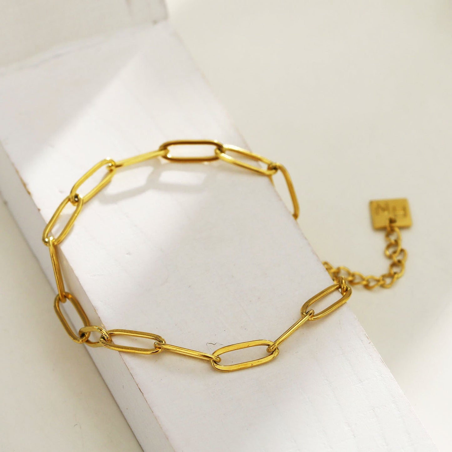 HAKILA: Essential Gold Chain Link Paper-Clip Bracelet