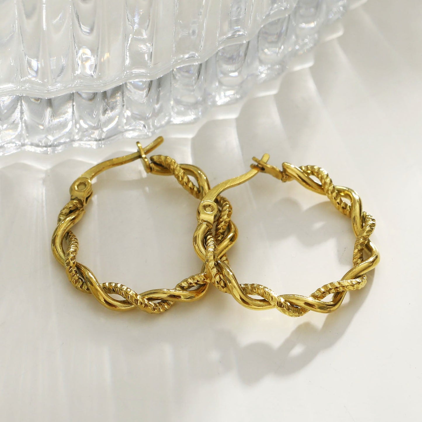 BARBARA Gold: Contrast Textured Twisted Rope Hoop Earrings