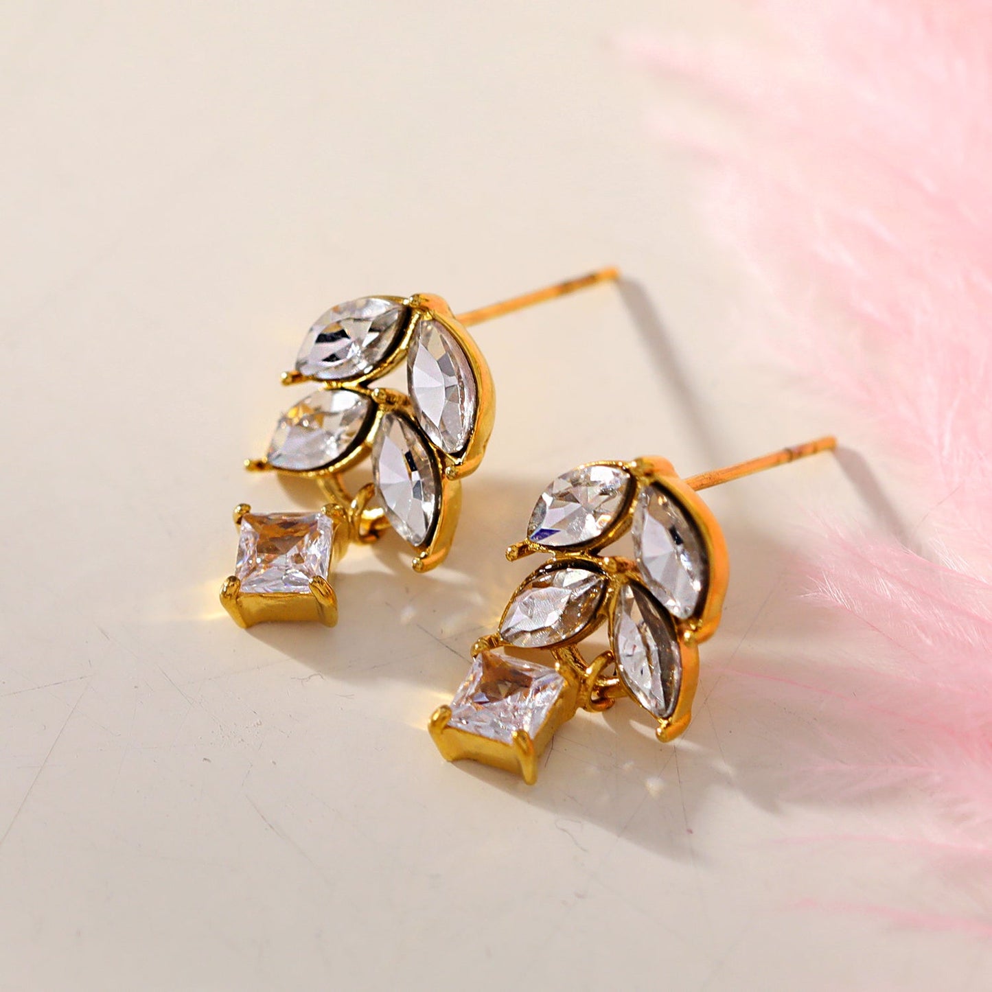 Style ESPERANZA: Vintage Inspired 'Floral Elegance' Earrings with Zirconia Gemstones