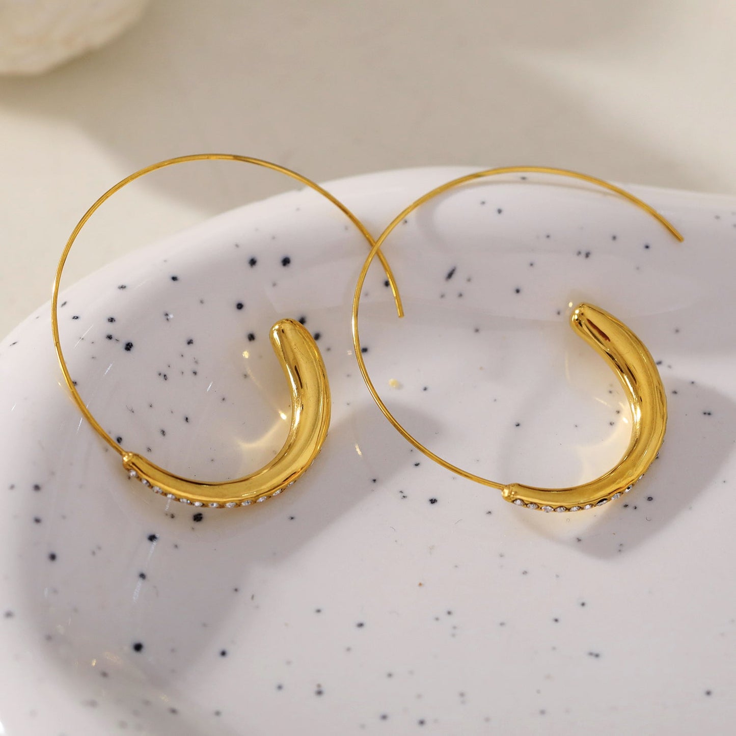 LYSSA: Geometric Hoop Earrings - Curved Elegance with Zirconia Sparkle
