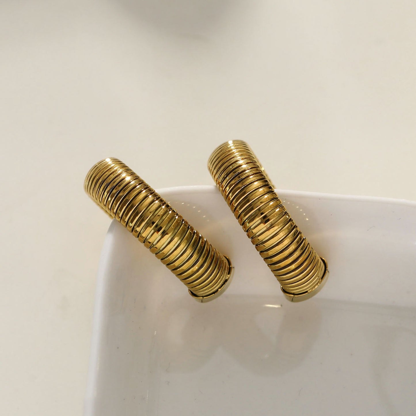 Style ABRIOLA: Textured Geometric Hoop Earrings