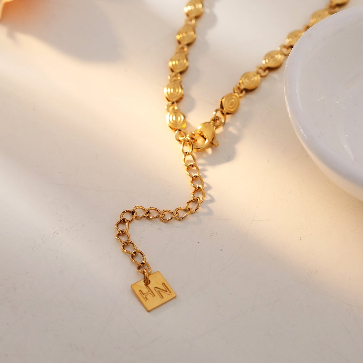 ANTHEA: Patterned Oval Beaded Chain Necklace