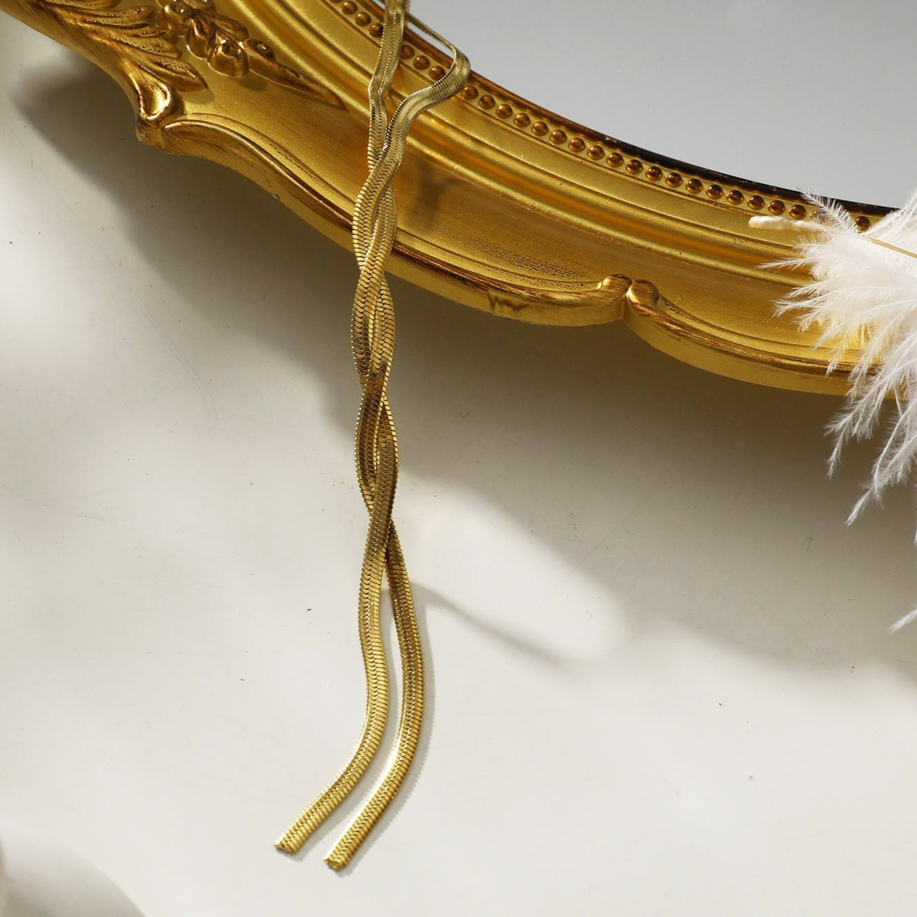 GILMA Snake Skin Textured Intertwined Lariat Chain Necklace