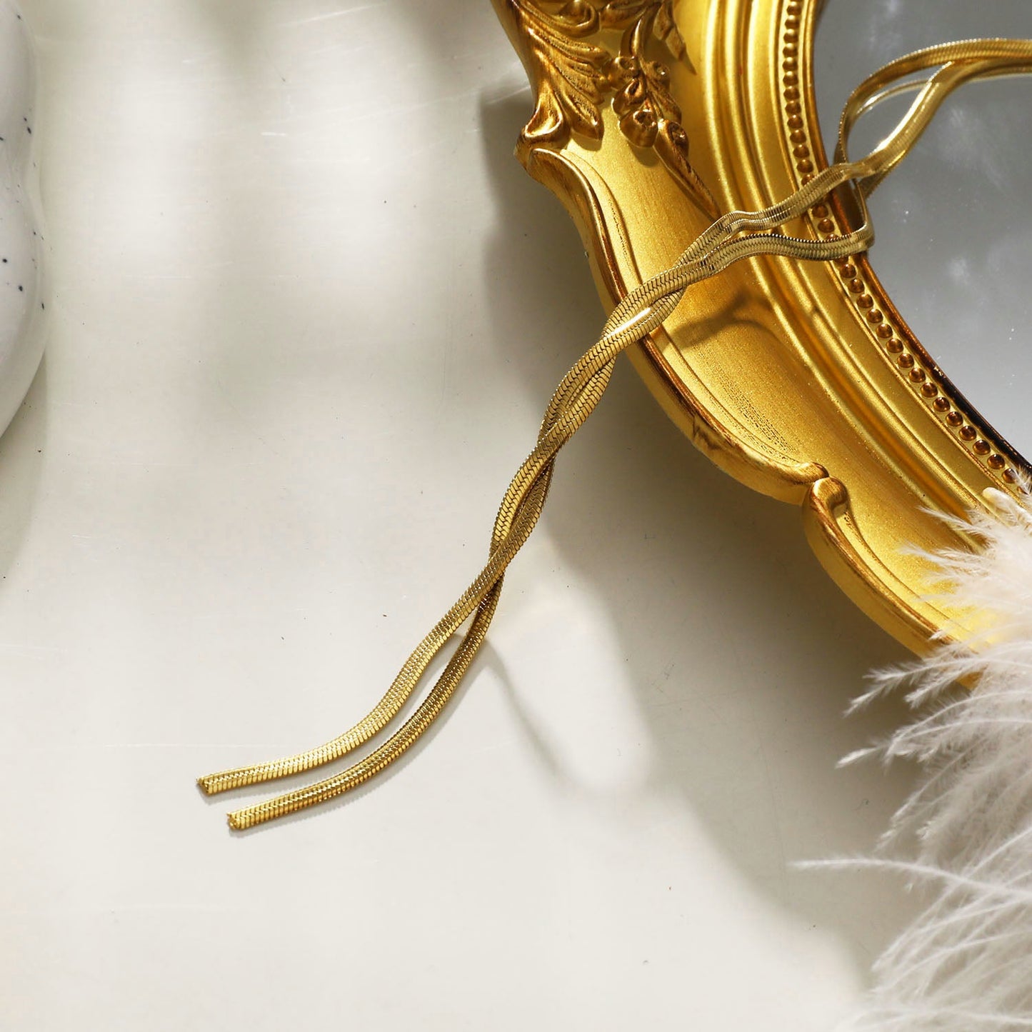 GILMA Snake Skin Textured Intertwined Lariat Chain Necklace