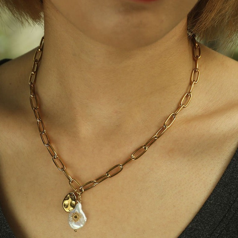 RYANN Linked Chain Necklace with a Duo of Mini Pendants.