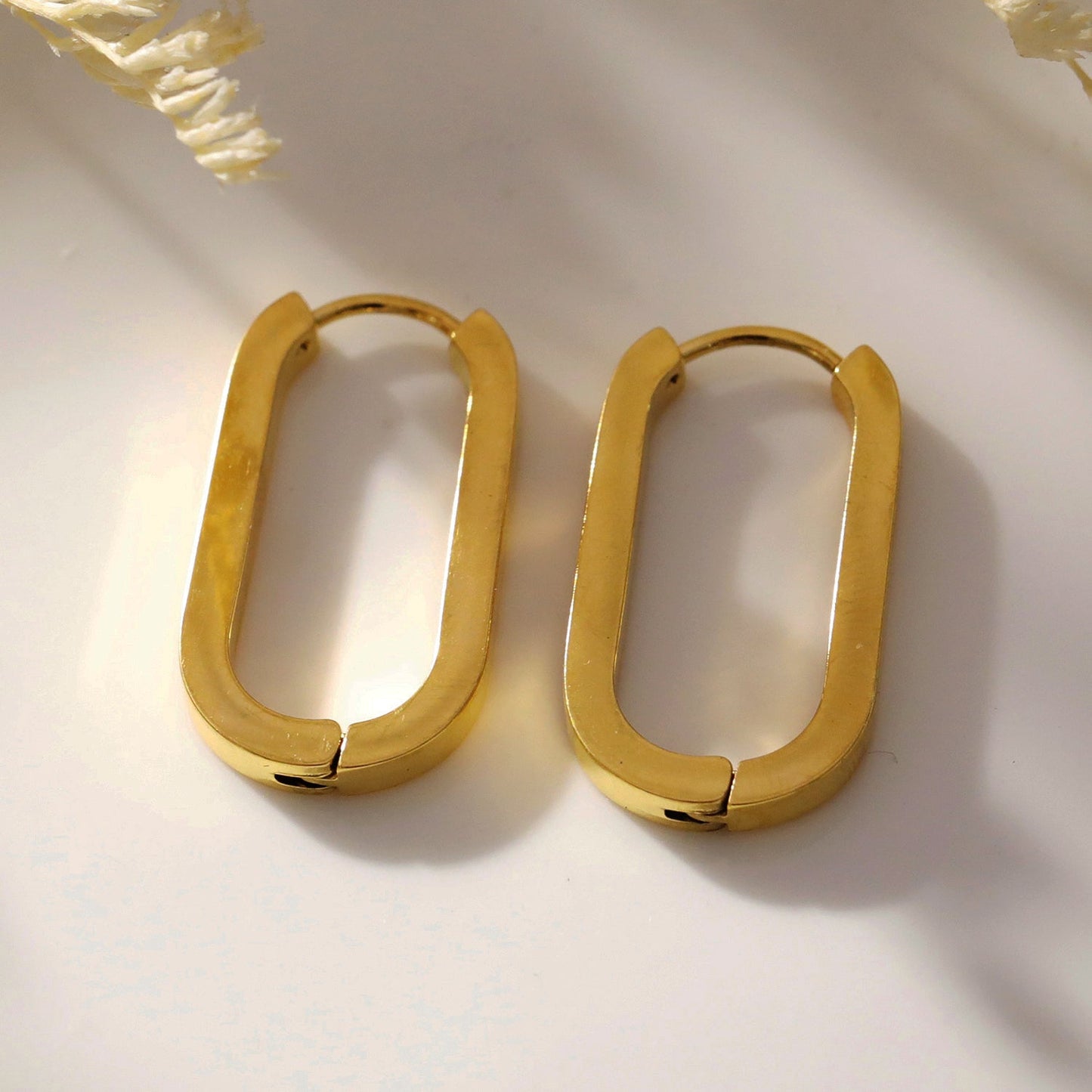 CHANDA Gold: Rounded Corners Rectangular Hoop Earrings