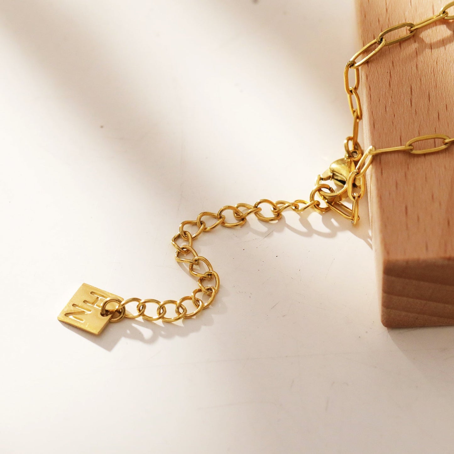 CHICALA: Zirconia-Embedded Oval Shaped Charms Pendant on Paper-Clip Chain Necklace