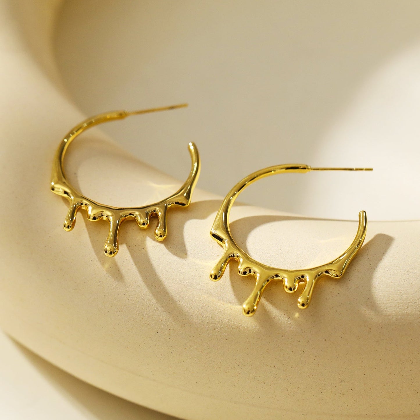 VASILIKI: 'Artistry in Motion' Drip-Paint Hoop Earrings