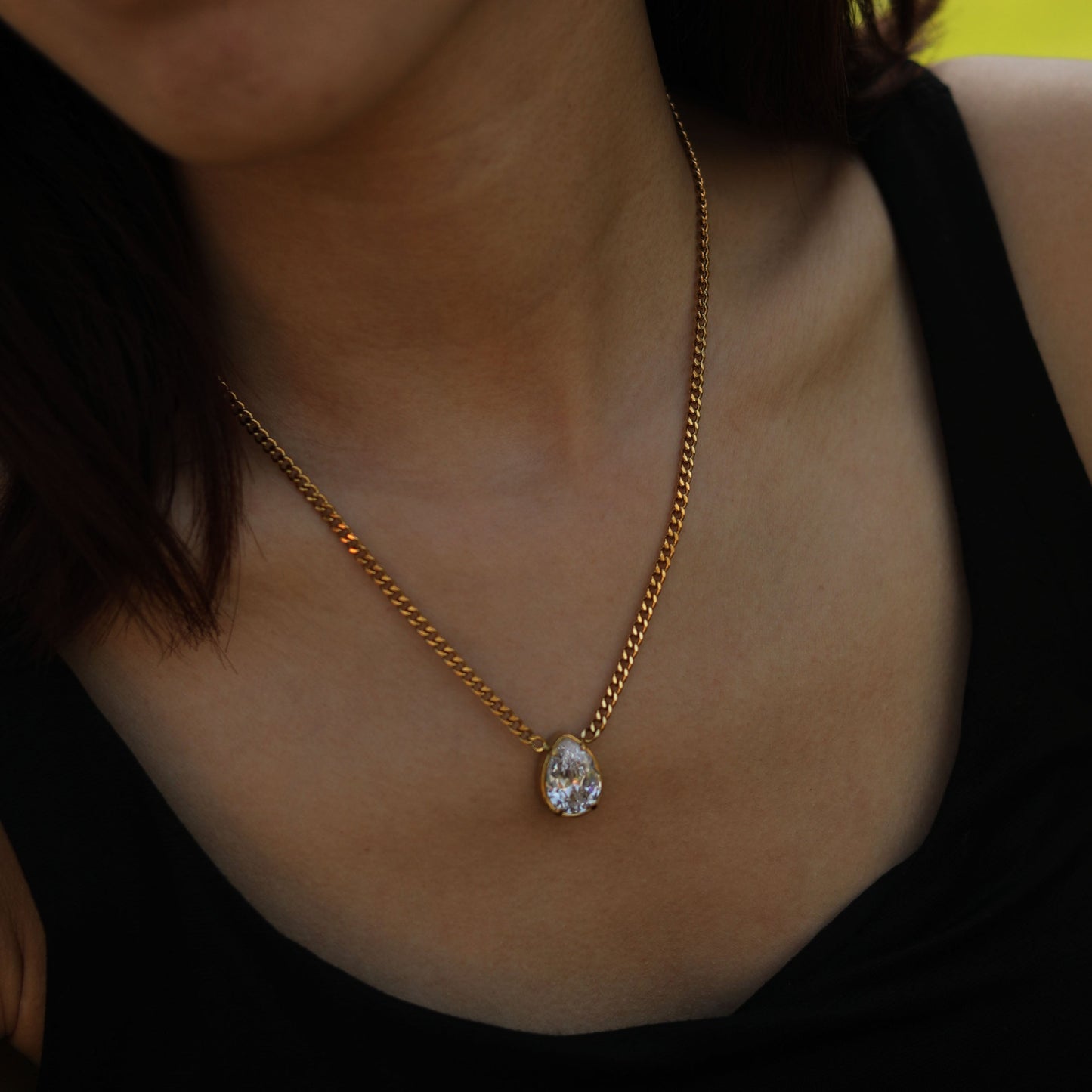 TWYLA: Chunky Tear Drop Crystal Pendent on a Link Chain Necklace