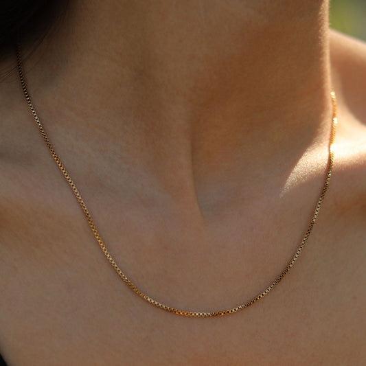 INGA: Mini-Box Chain Necklace in Gold