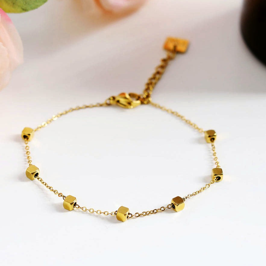 EFFIE Square Beads Gold Bracelet