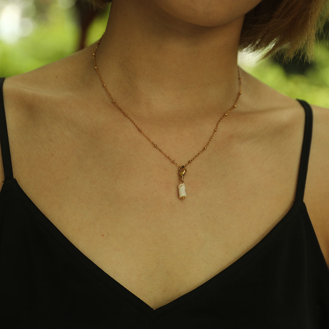 AVERY Charm Necklace Gold