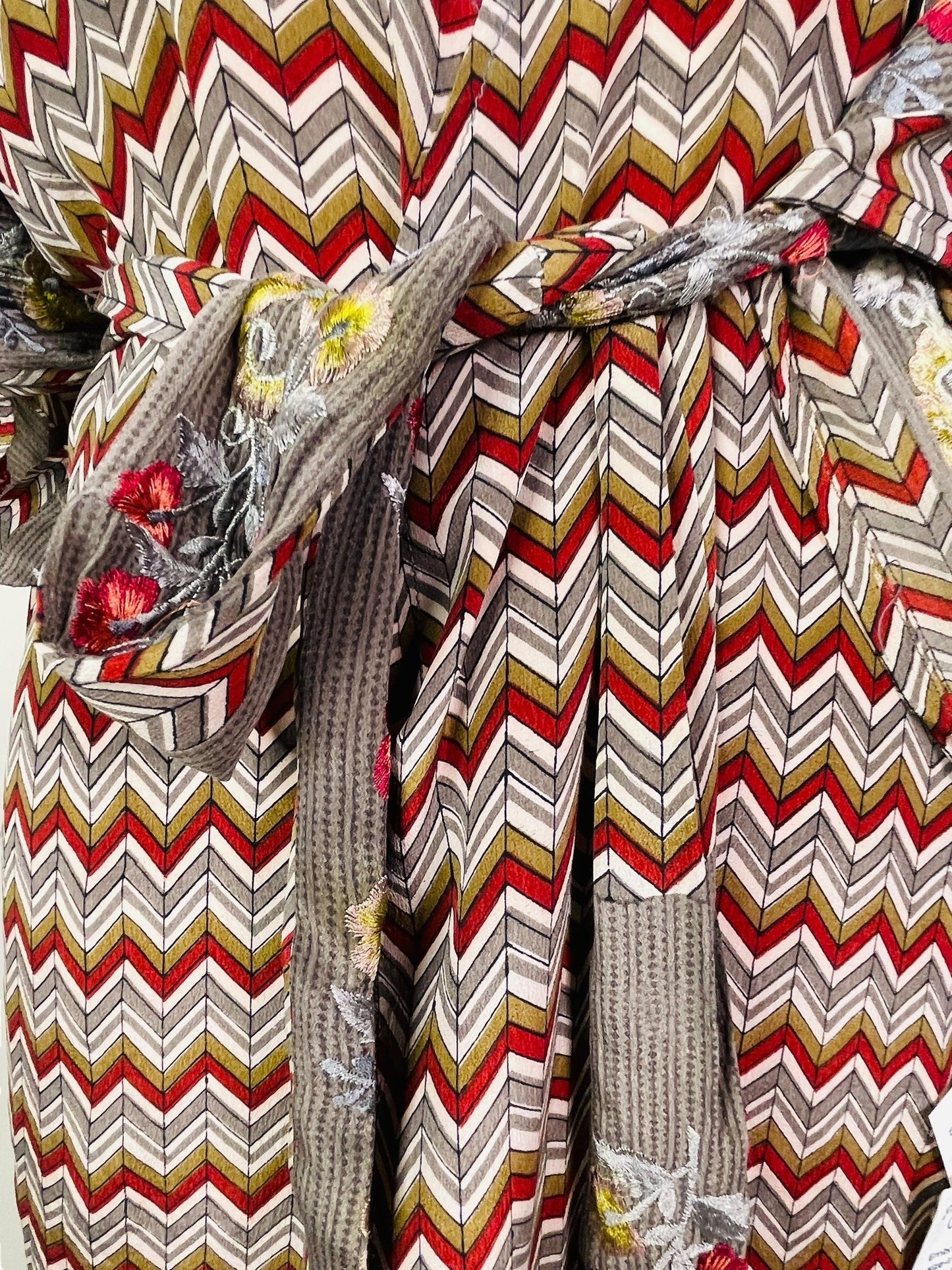 PRC7508 Avatar Pure Silk Kimono-Sleeved Jacket with Belt