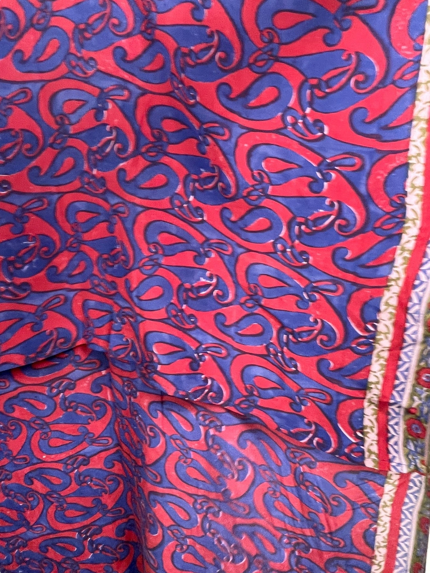 PRC7699 Avatar Pure Silk Hi Lo Top