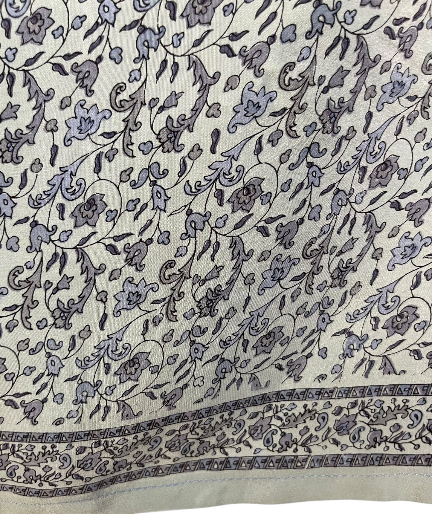 PRC6962 Avatar Pure Silk Capelet Poncho